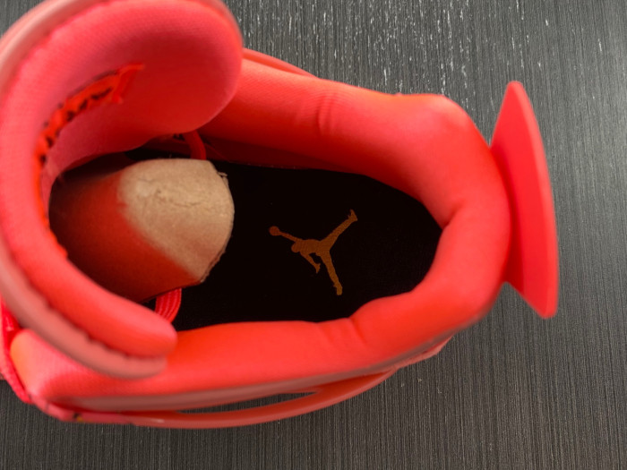 Air Jordan 4 NRG “Hot Punch" AQ9128-600