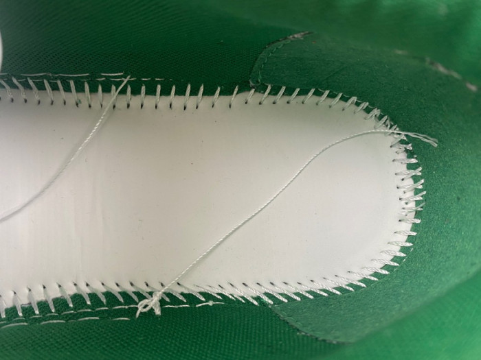 OFF-WHITE OUT OF OFFICE OW000004