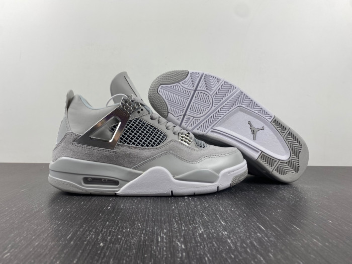 Air Jordan 4 WMNS “Frozen Moments” AQ9129-001