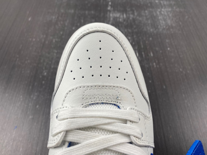 OFF-WHITE OUT OF OFFICE OW000006