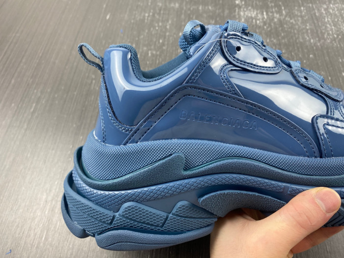 Ba*len*cia*ga triple s sneaker 734954 w2paa 4000