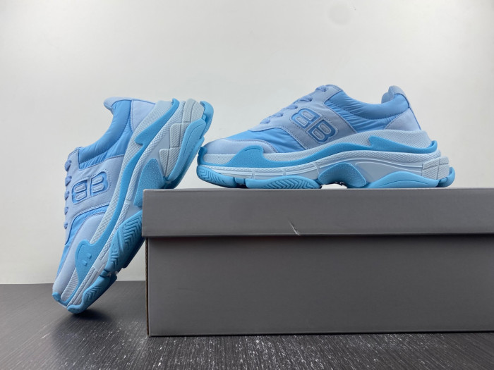 Ba*len*cia*ga triple s sneaker 710156 w3cu2 4045