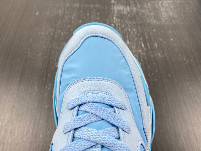 Ba*len*cia*ga triple s sneaker 710156 w3cu2 4045