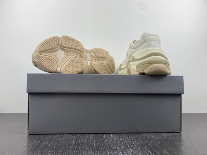 Ba*len*cia*ga triple s sneaker