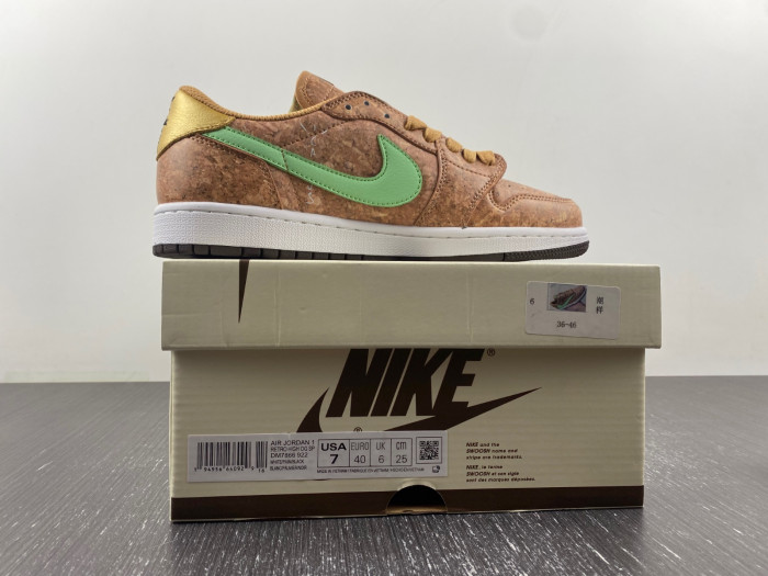 Travis Scott x Air Jordan 1 Low DM7866-922