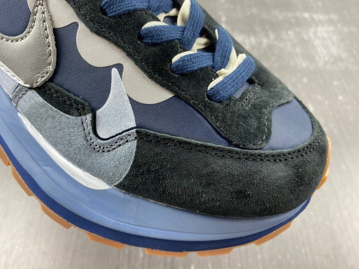 NIKE Sacai x VaporWaffle “Tour Yellow ” DD1875-700