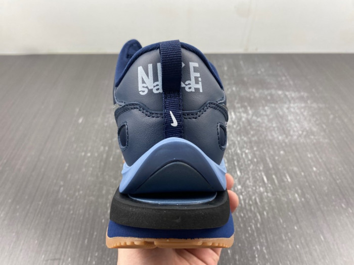 NIKE Sacai x VaporWaffle “Tour Yellow ” DD1875-700