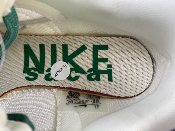 NIKE Sacai x VaporWaffle “Tour Yellow ” DD1875-102