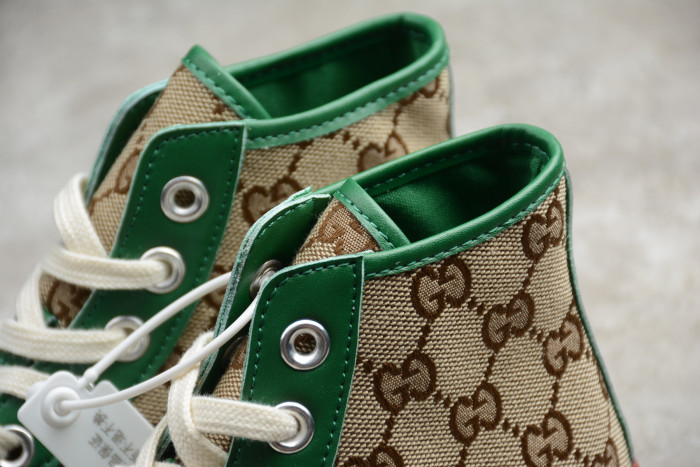 GC * CONVERSE SNEAKER