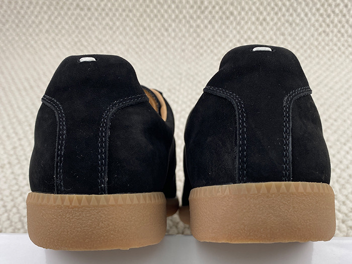 ma*s*n Ma*i*la calfskin sneakers