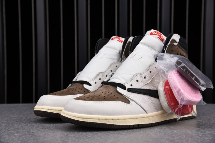 TRAVIS SCOTT X AIR JORDAN 1 RETRO HIGH REVERSE