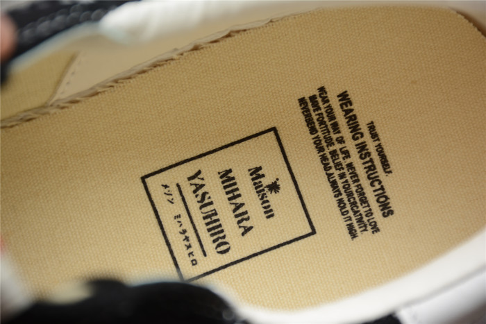 MIHARA YASUHIRO Black And White AO6FW703