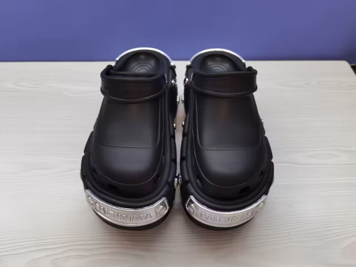 ba*len*cia*ga hardCr*0*s slides