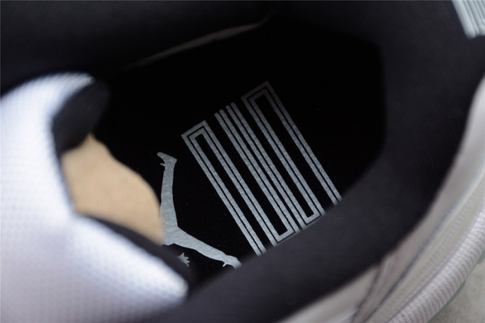 Jordan 11 Retro Legend Blue (2014) 378037-117