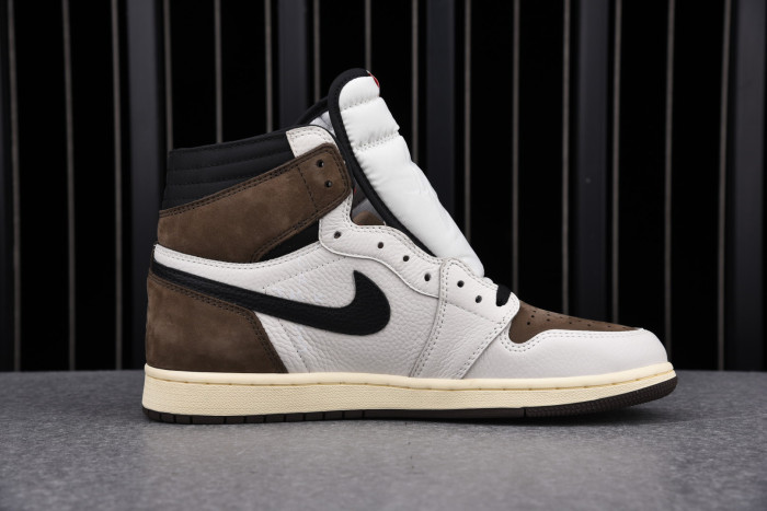 TRAVIS SCOTT X AIR JORDAN 1 RETRO HIGH REVERSE