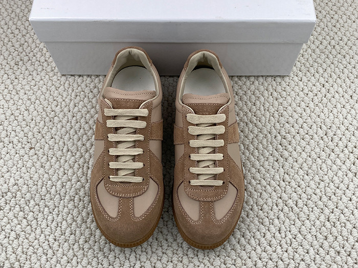ma*s*n Ma*i*la calfskin sneakers