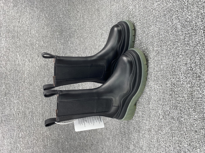 Bo*te*ga ve*ne*ta boots