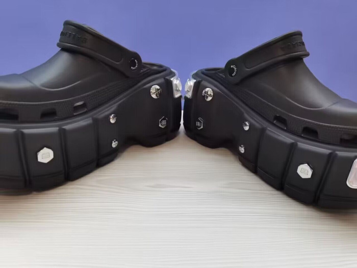 ba*len*cia*ga hardCr*0*s slides