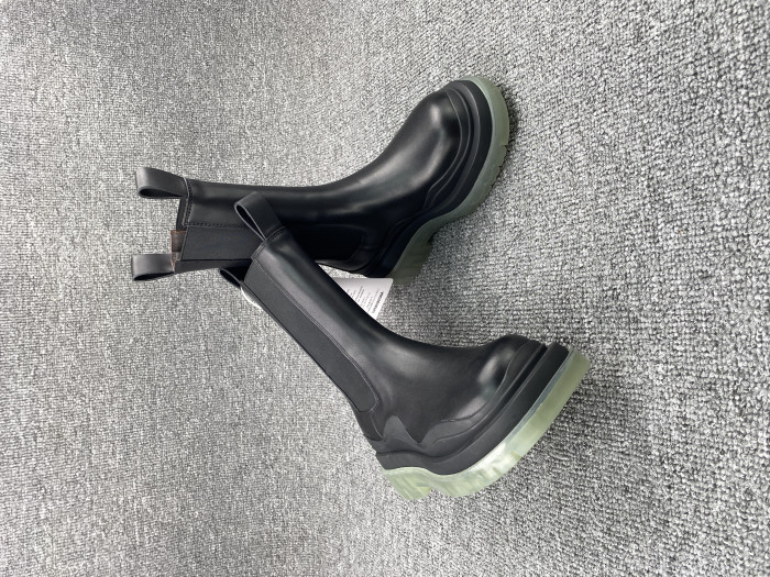 Bo*te*ga ve*ne*ta boots