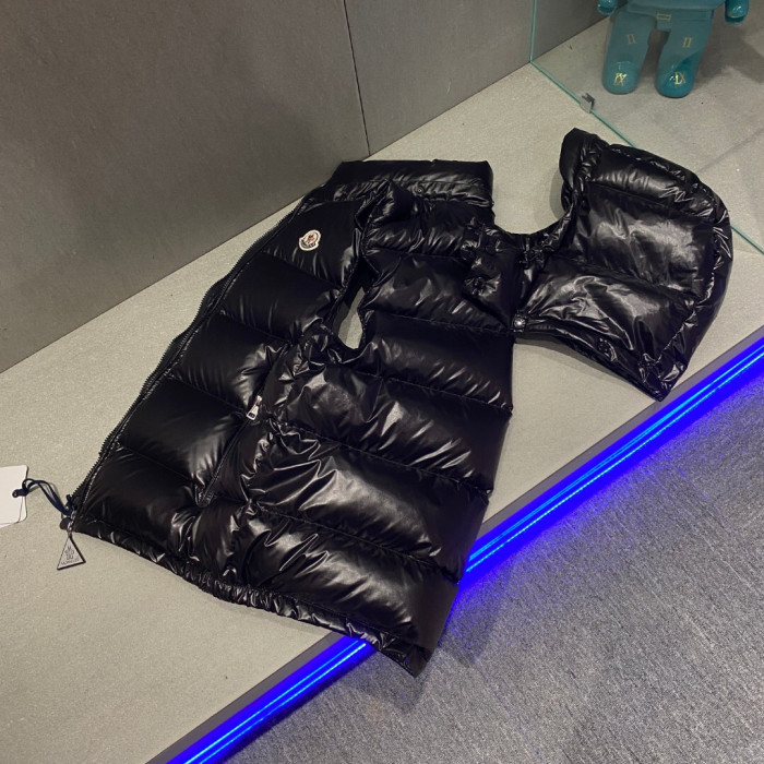 Mcl Lacet Hooded Down Waistcoat