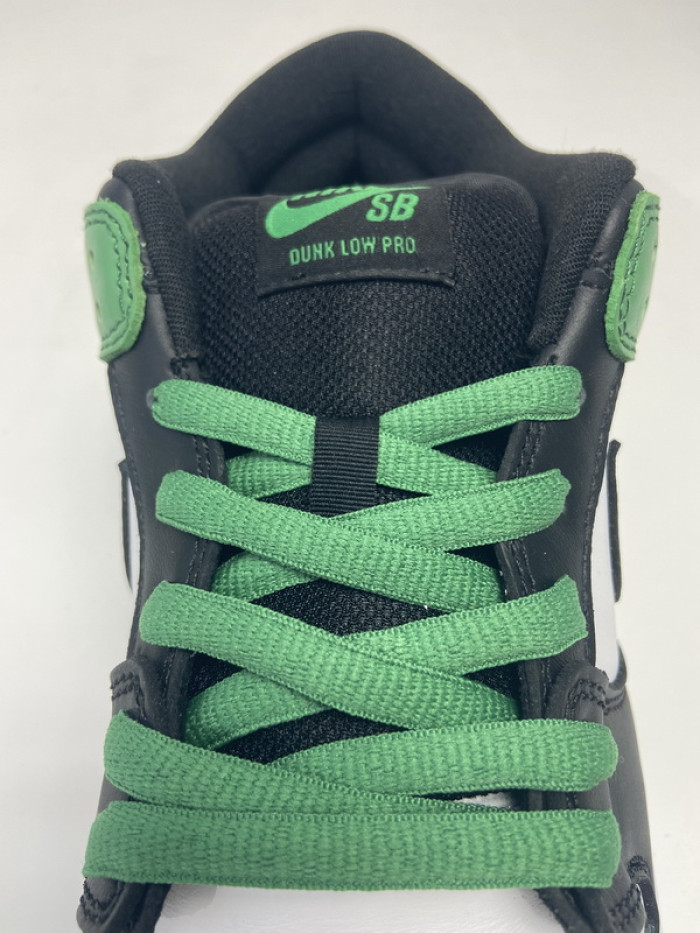 Nike SB Dunk Low Classic Green BQ6817-302