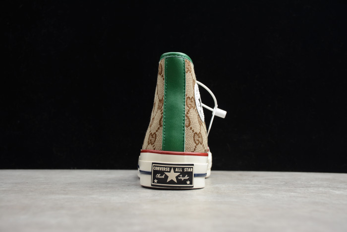 GC * CONVERSE SNEAKER