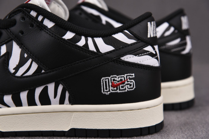 Nike SB Dunk Low OG QS Quartersnacks Zebra DM3510-001
