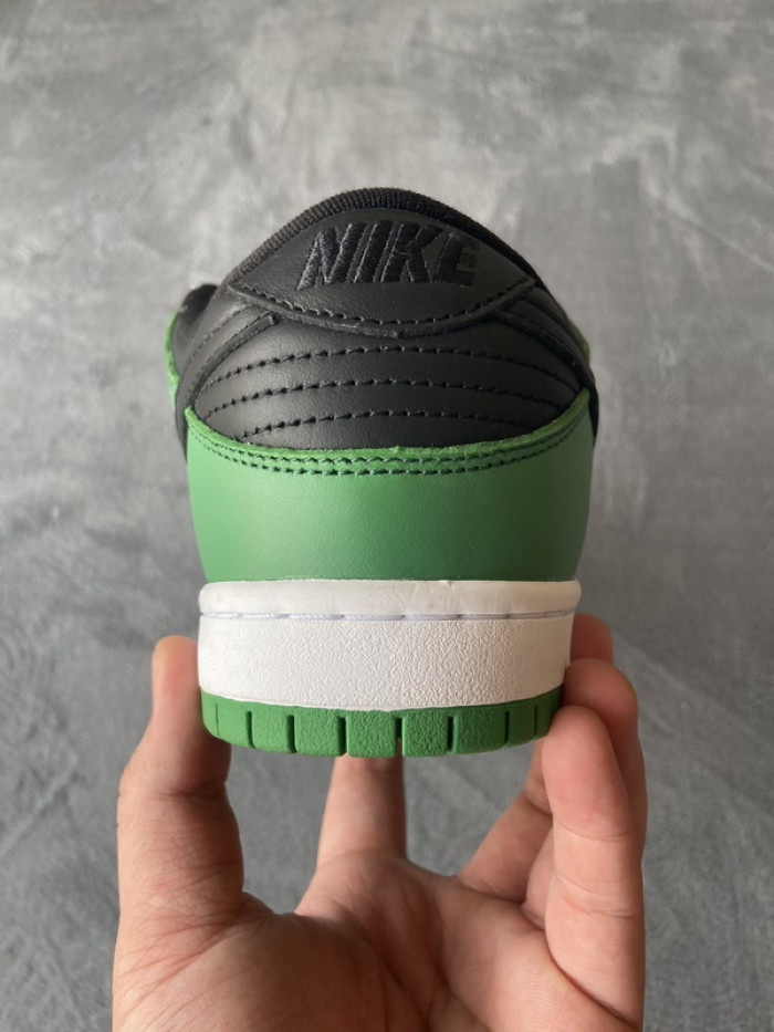 Nike SB Dunk Low Classic Green BQ6817-302
