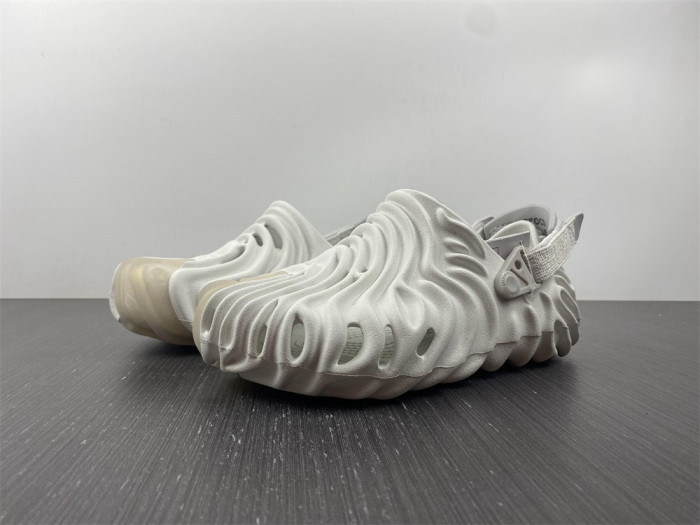 Cr*0*s pollex clog by salehe bembury stratus 207393-1cn