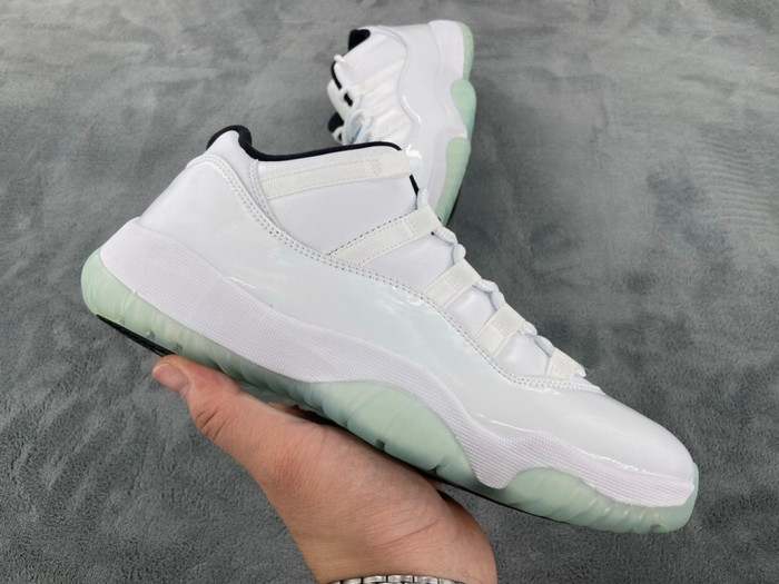 Jordan 11 Retro Low Legend Blue (GS) 528896-117