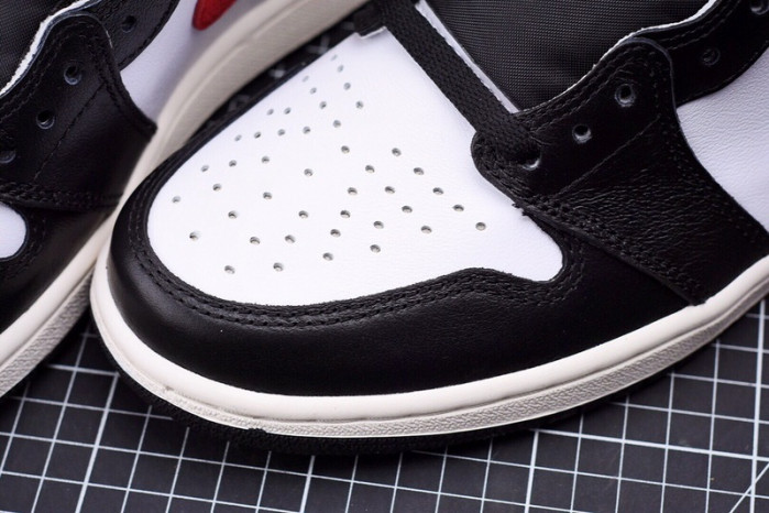 JORDAN 1 RETRO HIGH BLACK GYM RED 555088-061