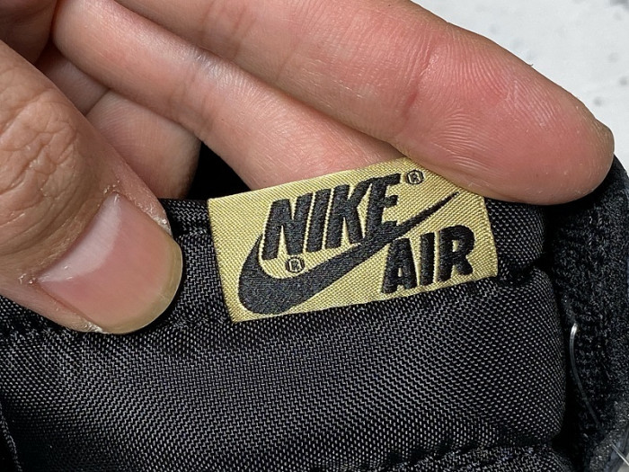 Jordan 1 Retro High NRG Patent Gold Toe 861428-007