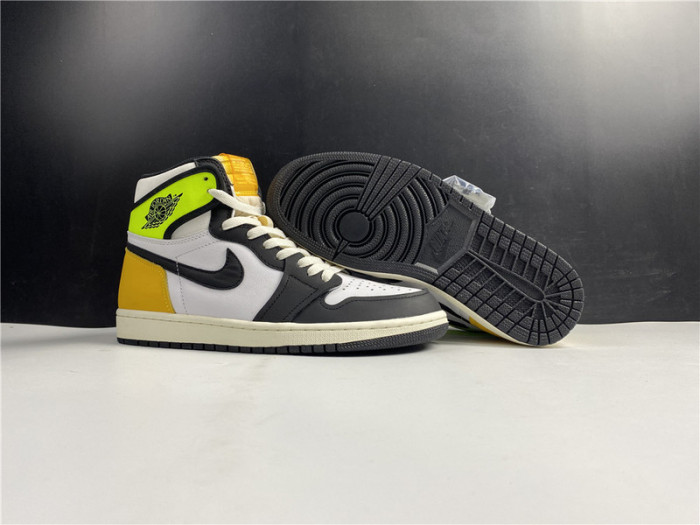 AIR JORDAN 1 HIGH OG “VOLT GOLD 555088-118