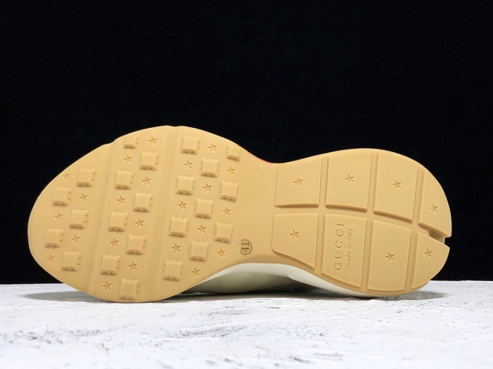 GC RHYTON INTERLOCKING G HEART (W) 550049 DRW00 9022