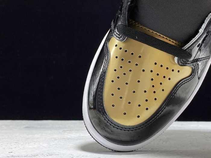 Jordan 1 Retro High NRG Patent Gold Toe 861428-007