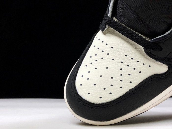 Jordan 1 Retro High Sports Illustrated (A Star Is Born) 555088-015