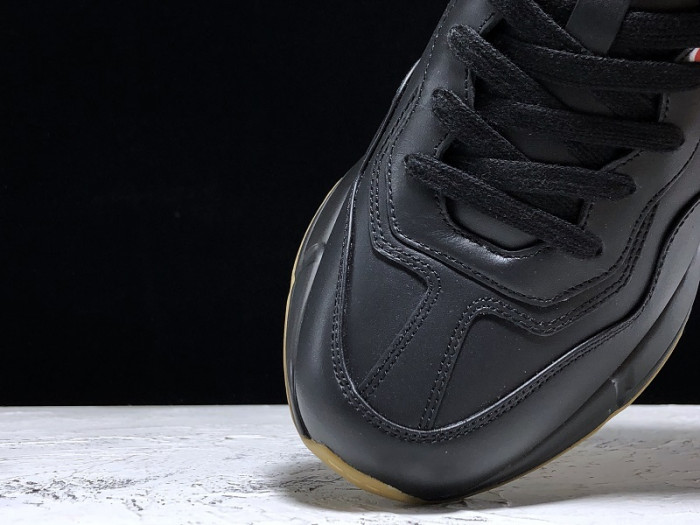 GC 2019 SS SNEAKERS 548637 DRW00 1000