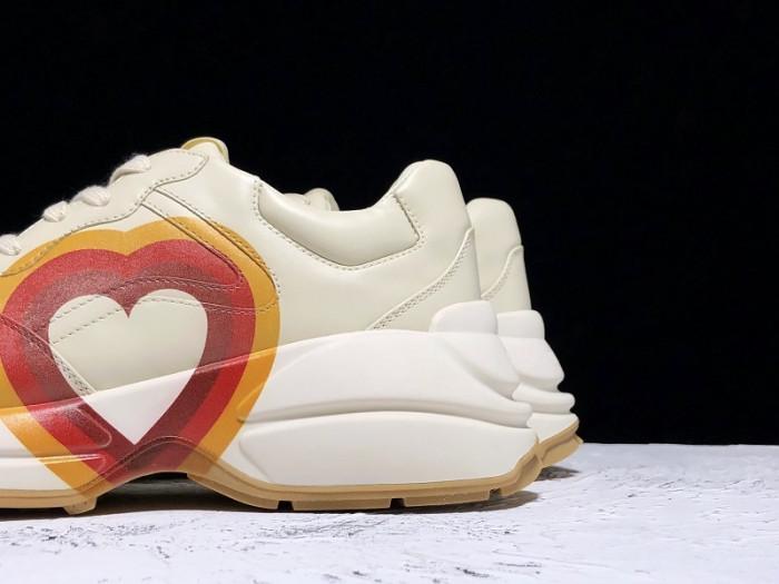 GC RHYTON INTERLOCKING G HEART (W) 550049 DRW00 9022