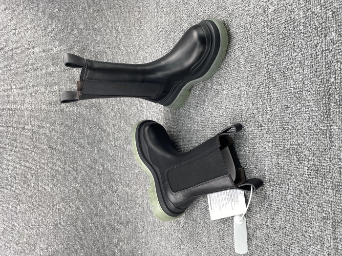 Bo*te*ga ve*ne*ta boots