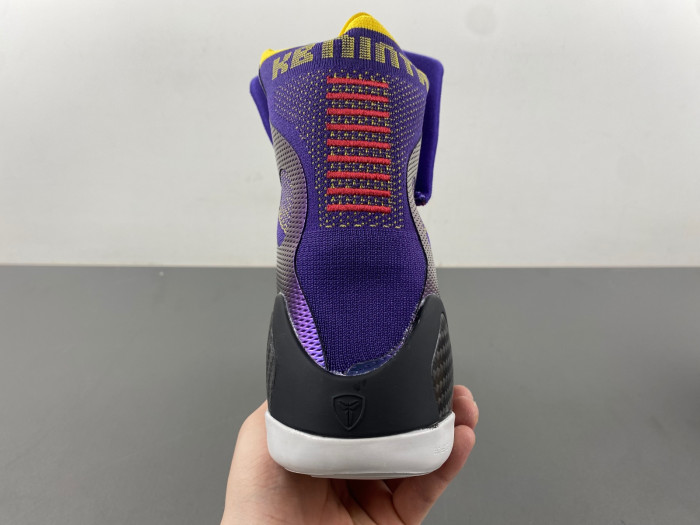 Kobe 9 Elite “Team” 630847-500