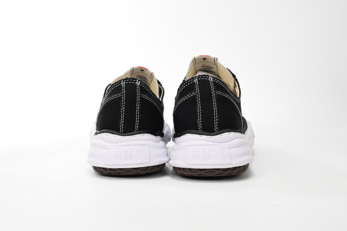 MIHARA YASUHIRO White Black SNEAKERS