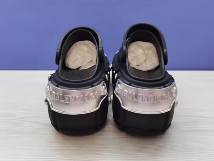 ba*len*cia*ga hardCr*0*s slides