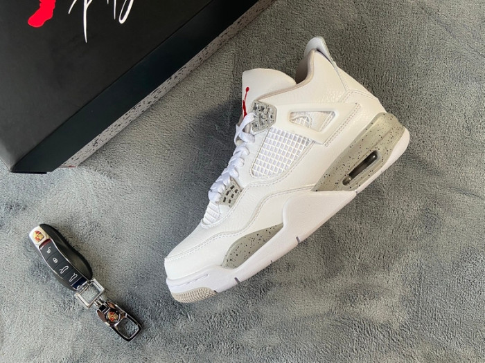 Jordan 4 Retro White Oreo (2021) CT8527-100