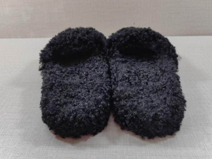 Ba*len*cia*ga furry slide sandal in black/white/red