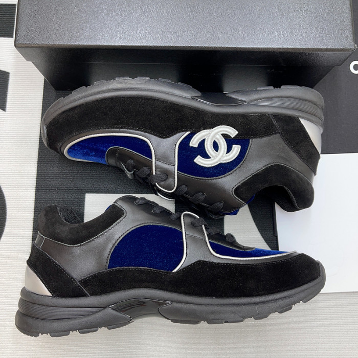 CHANEL sneaker