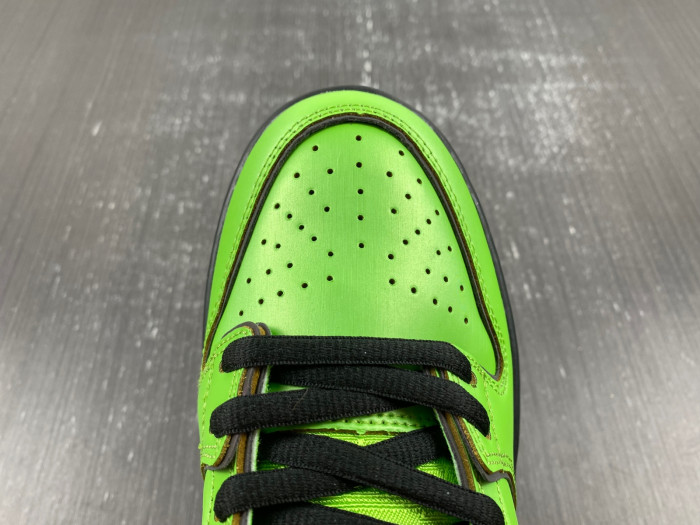 The Powerpuff Girls x Nike SB Dunk Low FZ8319-300