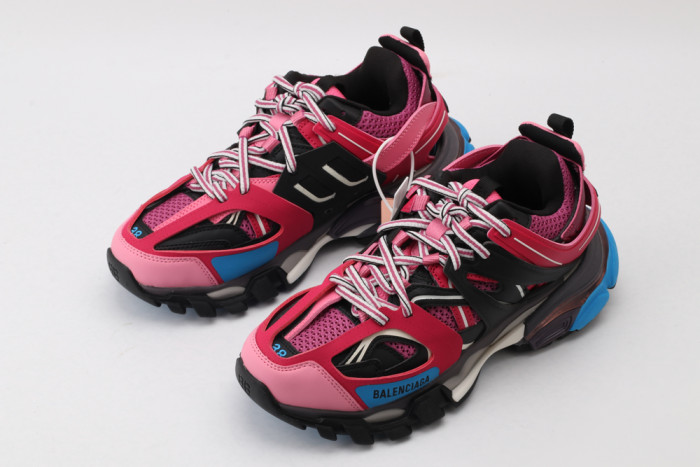 Ba*len*cia*ga track trainer