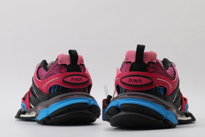 Ba*len*cia*ga track trainer