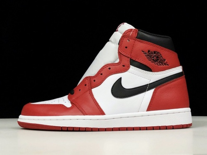 Jordan 1 Retro Chicago (2015) 555088-101