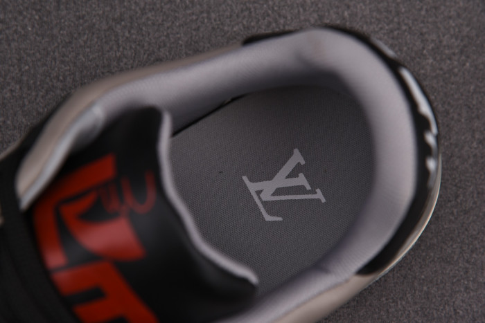 LOU VUIT SCI-FI SNEAKERS